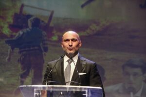 İSTANBUL (AA) – Engelli Milletvekili Serkan Bayram'ın hayat hikayesinin anlatıldığı