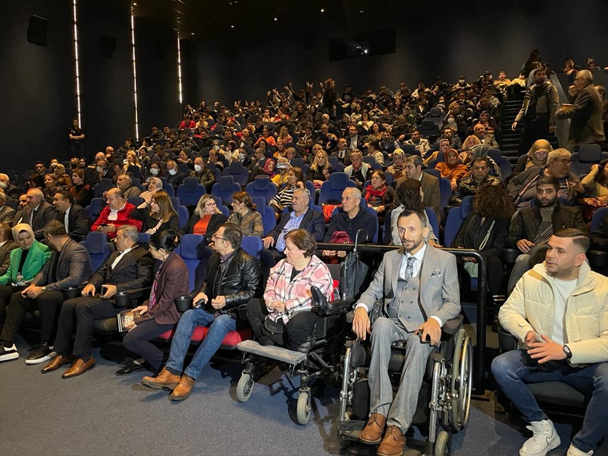 “Buğday Tanesi” filminin İzmir galası yapıldı
