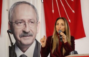 ​​​​​​​MARDİN (AA) – CHP Kadın Kolları Genel Başkanı Aylin Nazlıaka,