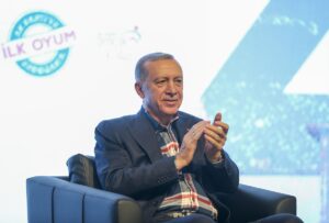 ERZURUM (AA) – Cumhurbaşkanı Recep Tayyip Erdoğan, "Karadeniz'de keşfettiğimiz 540