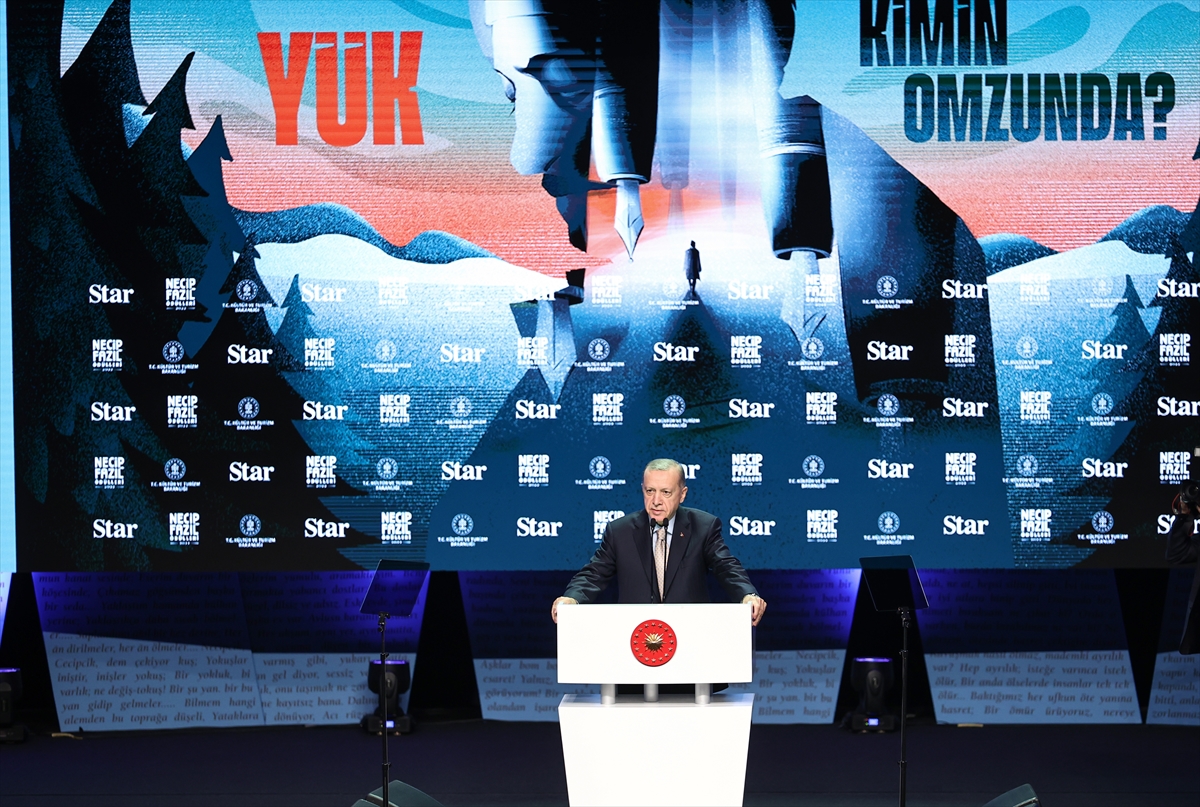 İSTANBUL (AA) – Cumhurbaşkanı Recep Tayyip Erdoğan, "Biz, kutlu davamızın