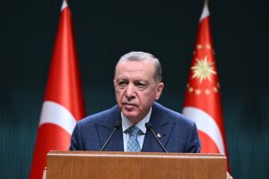 ANKARA (AA) – Cumhurbaşkanı Recep Tayyip Erdoğan, emeklilikte yaşa takılanlar