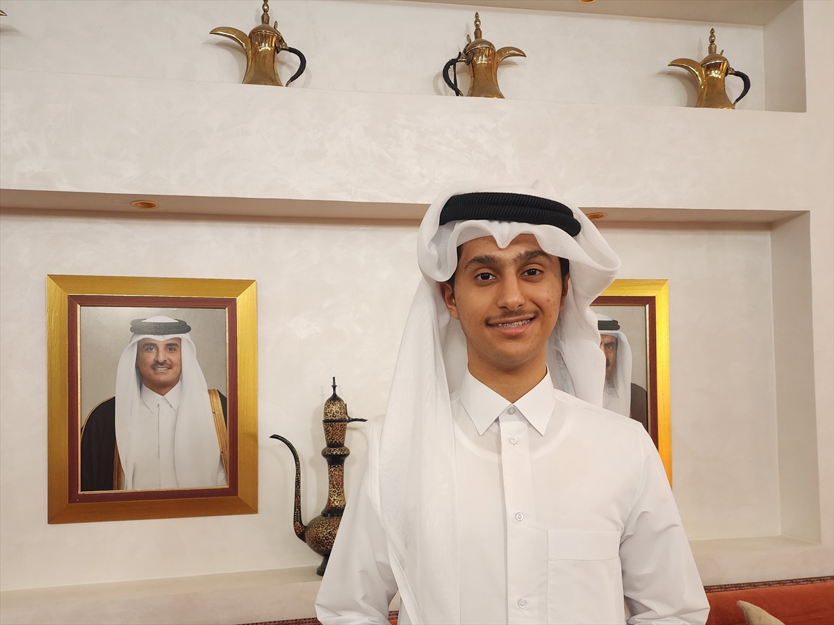 Dünya Kupası maskotu “La'eeb”e benzemesiyle ünlenen Katarlı genç, gururlu