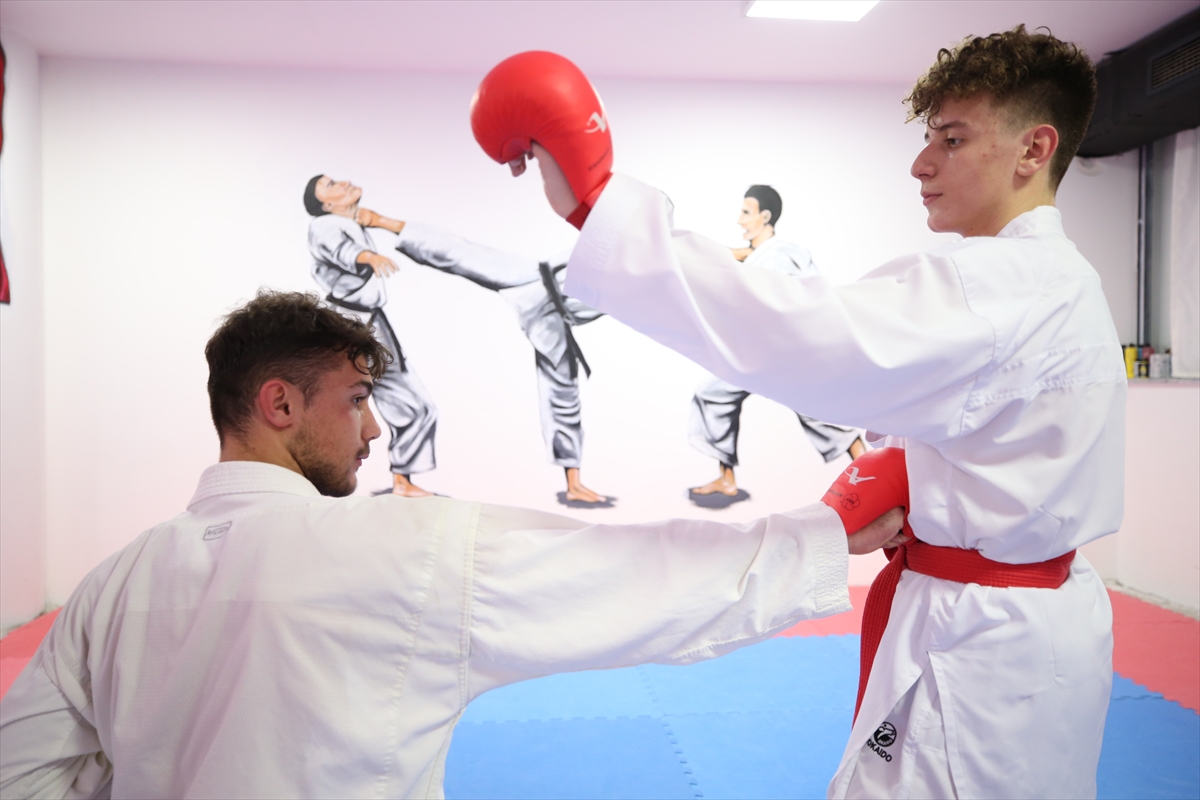 SAKARYA (AA) – UĞUR SUBAŞI – Sakarya'nın Hendek ilçesinde yaşayan