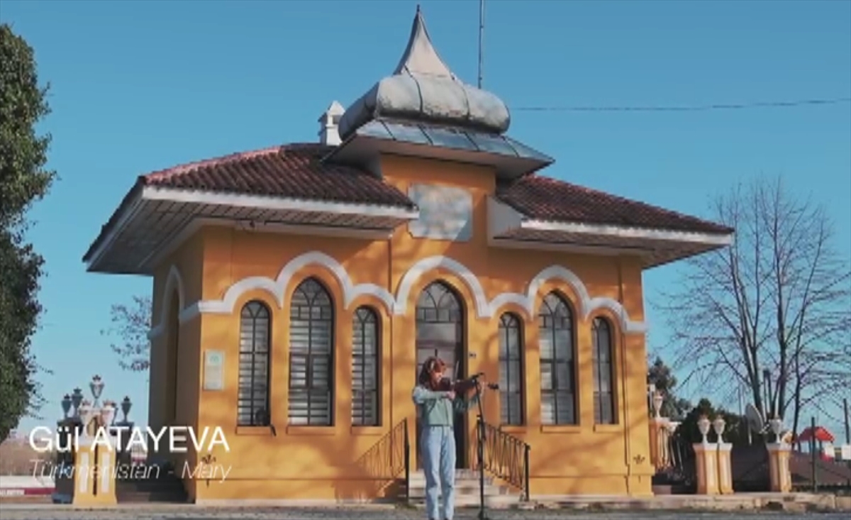 Edirne'de yabancı öğrencilerin tarihi mekanlarda türküler seslendirdiği video klip hazırlandı