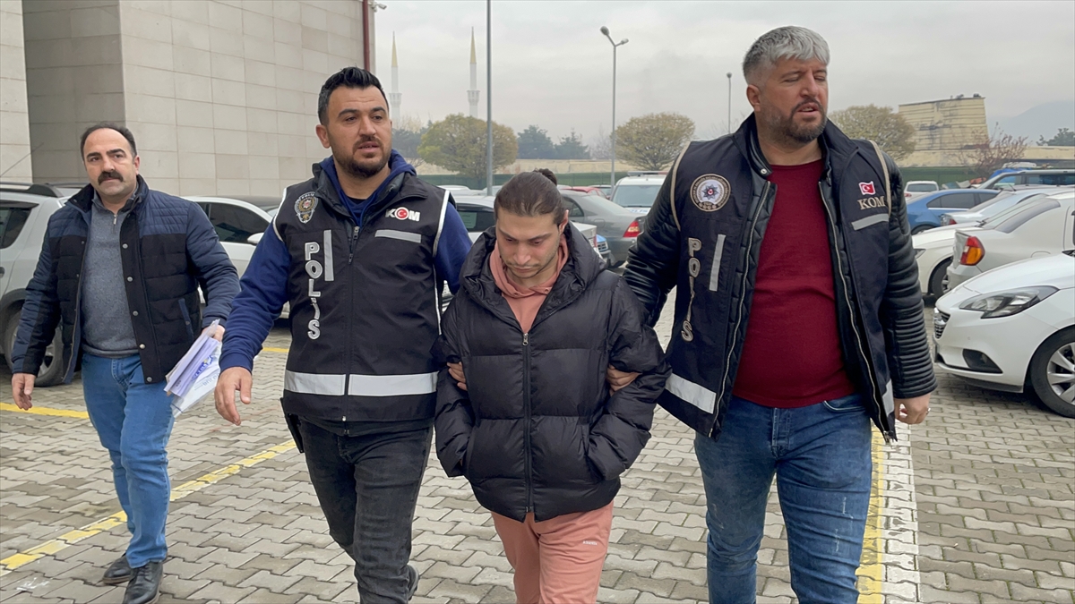 Erzincan'da sahte doktor ambulansla hasta naklederken yakalandı
