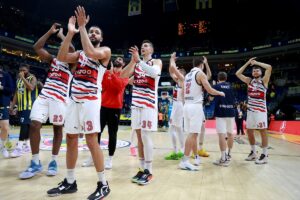 - Fenerbahçe Beko: 70 - Cazoo Baskonia: 76