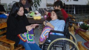 GAZİANTEP (AA) – Gaziantep'in İslahiye ilçesinde bir grup kadın, bölgede