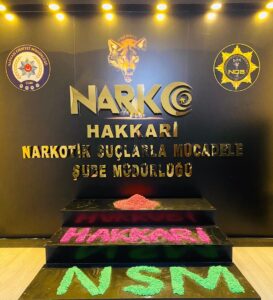 HAKKARİ (AA) – Hakkari'nin Yüksekova ilçesinde kargoya verilen kolide 26