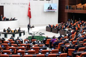 TBMM (AA) – HDP Mersin Milletvekili Rıdvan Turan, "Toplum olarak