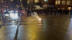 AMSTERDAM (AA) – Hollanda polisi, Fas Milli Takımı'nın Katar'da düzenlenen