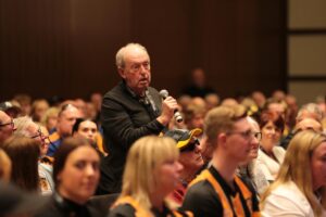 ANTALYA (AA) -YASİN TUNCER – SÜLEYMAN ELÇİN – İngiltere Championship