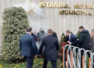 İSTANBUL (AA) – Simit tezgahının ruhsatı iptal edildiği gerekçesiyle İstanbul