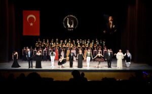 İZMİR (AA) – İzmir Devlet Opera ve Balesi (İZDOB), 40.