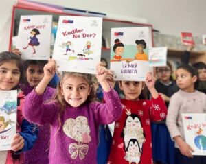 KARS (AA) – Kars'ta, Milli Eğitim Bakanlığının "Kütüphanesiz Okul Kalmayacak"