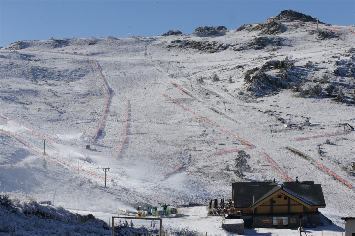 Kartalkaya'daki 2 otel kayak sezonunu 23 Aralık'ta açmaya hazırlanıyor