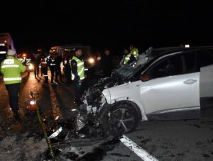 KIRIKKALE (AA) – Kırıkkale'nin Balışeyh ilçesinde pikap, cip ve otomobilin