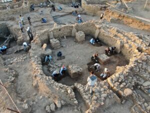 ANTALYA (AA) – AYŞE YILDIZ – Türkiye'de yol ve inşaat