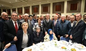 - "Bizler şehitlerimizin, gazilerin kanlarını yerde bırakmamakta, yakınlarının gözyaşlarının hesabını