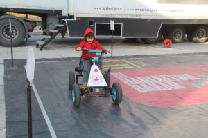 AMASYA (AA) – Amasya'ya, öğrencilerde trafik farkındalığı oluşturmak amacıyla Türkiye'yi