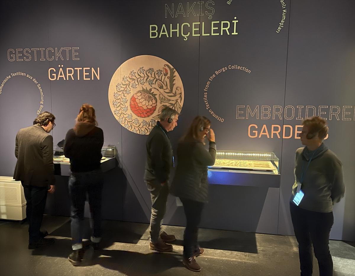 Nakış Bahçeleri sergisi Almanya'nın ünlü İslam Eserleri Müzesi'nde açıldı
