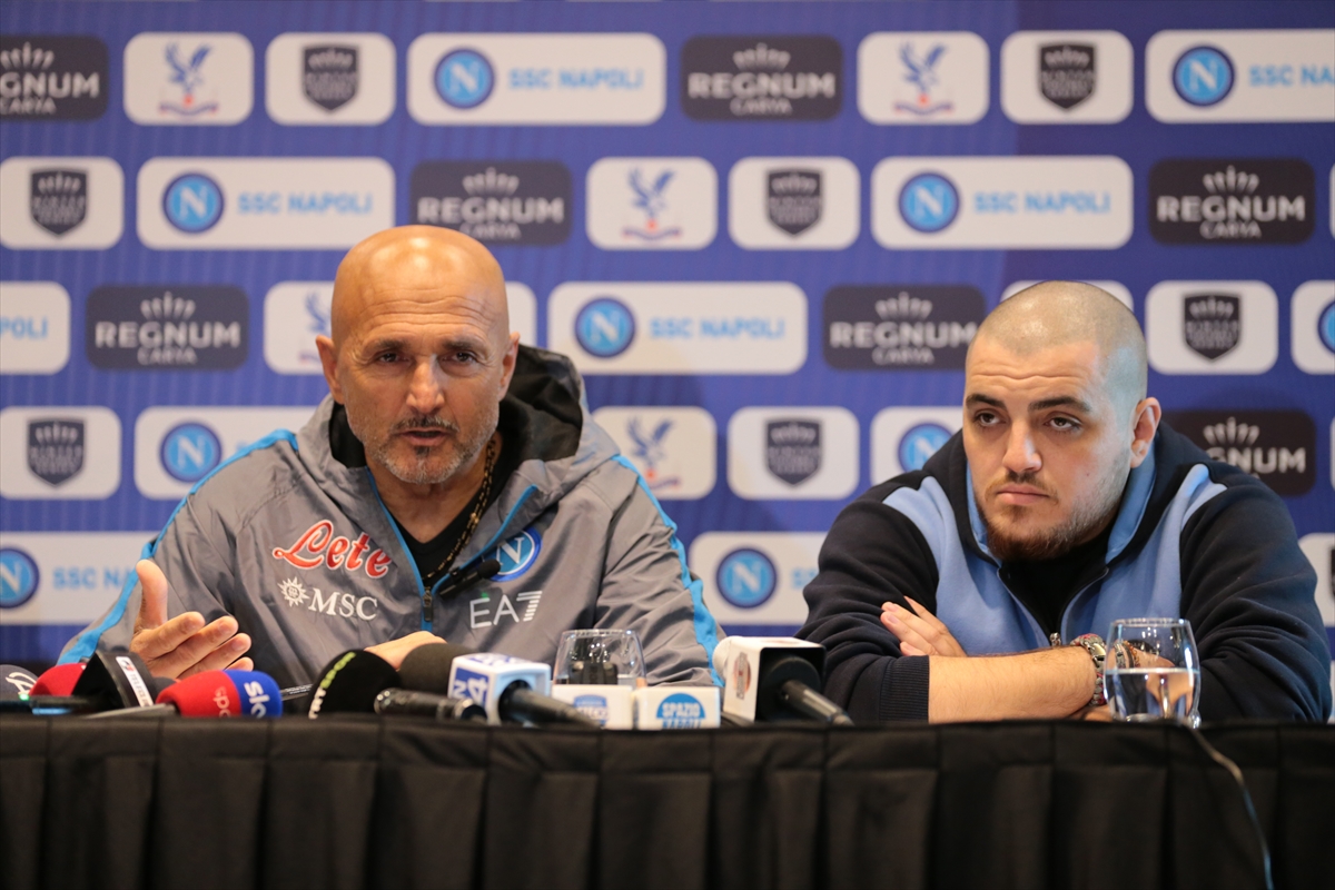 Napoli'nin teknik direktörü Luciano Spalletti'den gündeme dair açıklamalar: