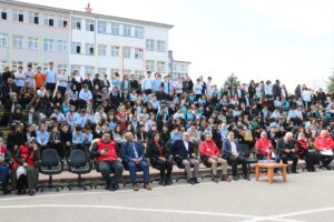 SAMSUN (AA) – Samsun'un İlkadım ilçesindeki Baruthane Ortaokulu öğrencileri, 6