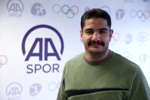 ANKARA (AA) – Olimpiyat, dünya ve Avrupa şampiyonu milli güreşçi