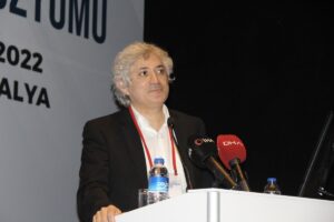 ANTALYA (AA) – Akdeniz Üniversitesi bünyesinde, hayvandan insana organ nakli