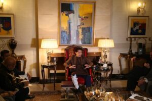 LAHOR (AA) – Pakistan'da eski Başbakan İmran Han, görevden düşürülmesinden