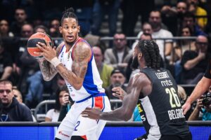 - Partizan: 82 - Anadolu Efes: 79