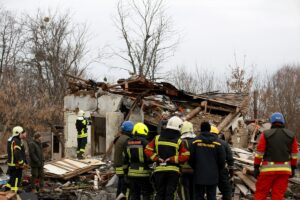 - Ukrayna Genelkurmay Başkanlığı, Rusya'nın fırlattığı 69'dan fazla füzenin 54'ünün