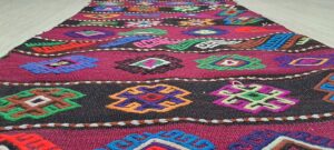 SAKARYA (AA) – Sakarya'da halı ve kilim dokuma kursuna katılan