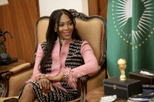 DAKAR (AA) – Senegal Cumhurbaşkanı Macky Sall, İngiliz model Naomi