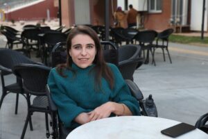TOKAT (AA) – Tokat'ta yaşayan bedensel engelli Sare Aydın, tıp
