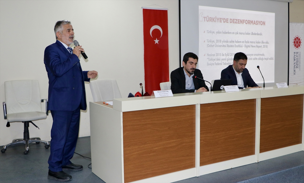 Trabzon'da “Dezenformasyonla Nasıl Mücadele Edilir?” paneli düzenlendi