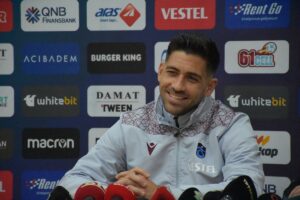 TRABZON (AA) – Trabzonspor'un Yunan futbolcusu Anastasios Bakasetas, Fenerbahçe maçının