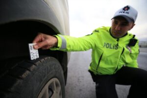 KIRKLARELİ (AA) – Şehirlerarası yük ve yolcu taşıyan ticari araçlar