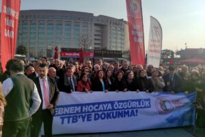 - Mahkeme heyeti, sanık ve avukatlarına esas hakkındaki mütalaaya karşı