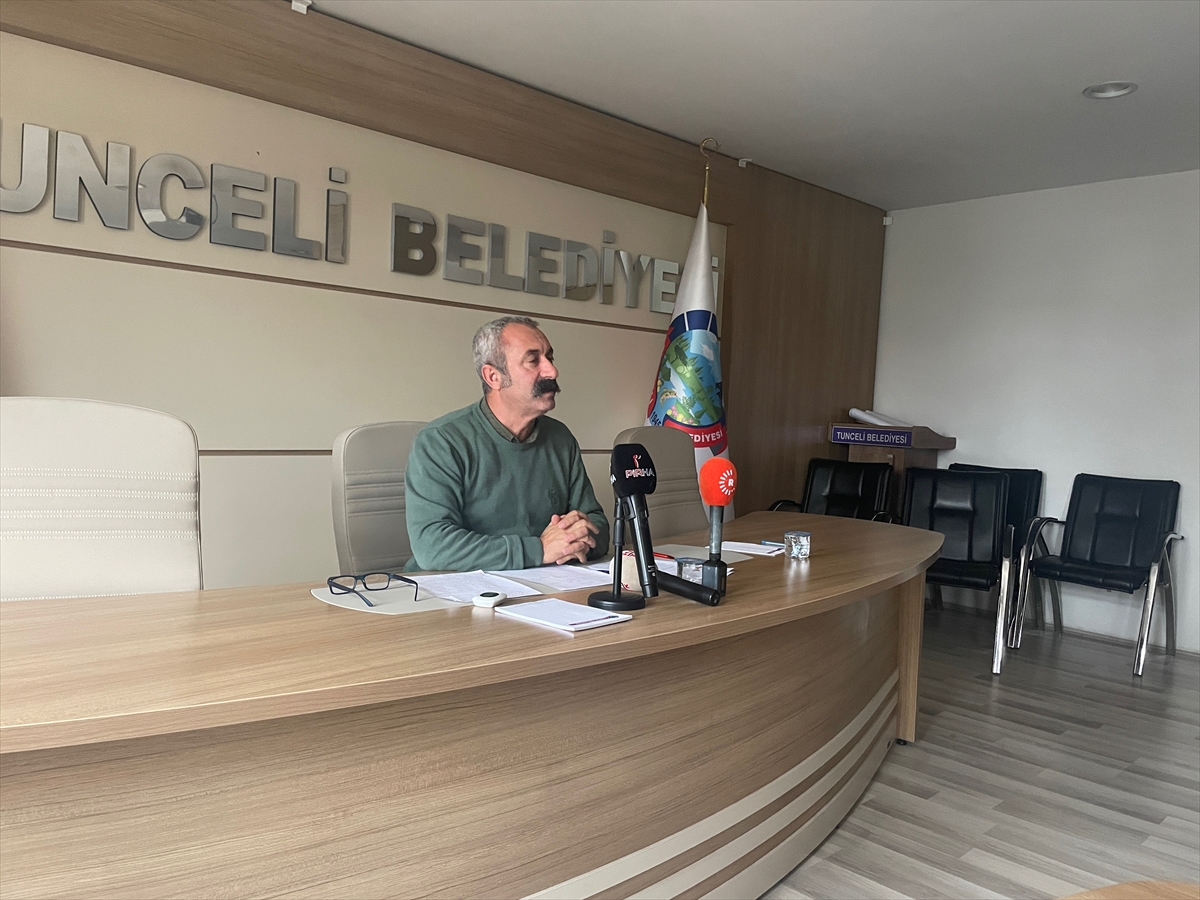 Tunceli Belediyesi hizmet binası ile bazı birimlerin elektriği borç nedeniyle kesildi