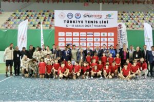 TRABZON (AA) – Türkiye Tenis Ligi final müsabakalarında erkeklerde ENKA