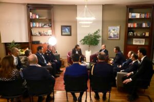 TİRAN (AA) – Türkiye tarafından Arnavutluk polisine, bazı polis programlarının