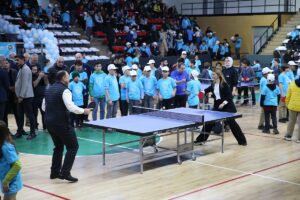 SAKARYA (AA) – Masa tenisinde çocuk ve gençlere düzenli spor