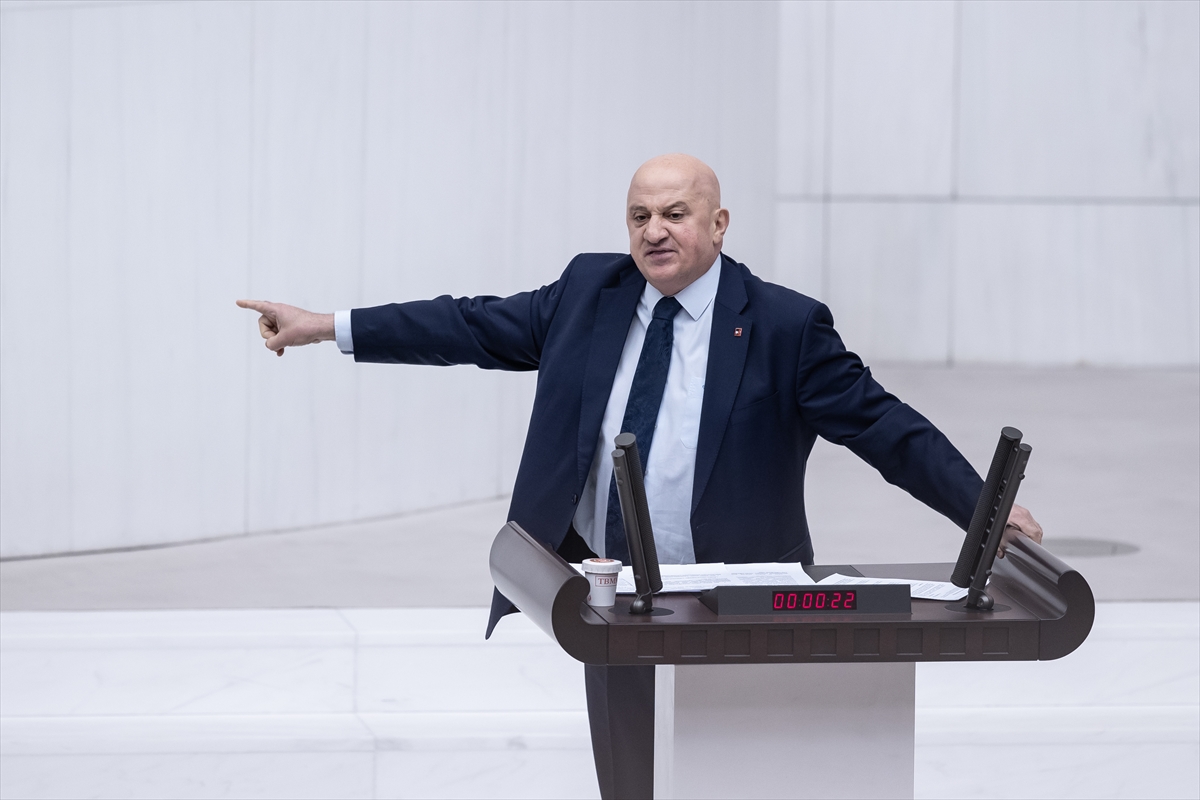 TBMM (AA) – CHP Mersin Milletvekili Cengiz Gökçel, "Marketlere saldıracağınıza