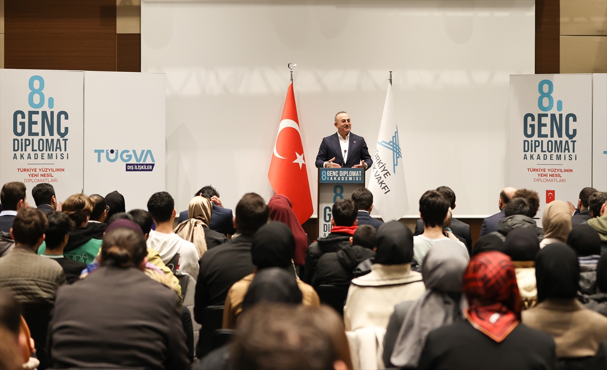 Bakan Çavuşoğlu, “Girişimci ve İnsani Dış Politika” konulu programda konuştu: