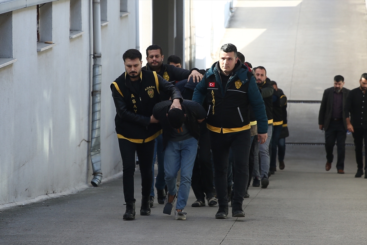 Adana'da bir kişinin öldüğü silahlı saldırıyla ilgili 4 zanlı tutuklandı