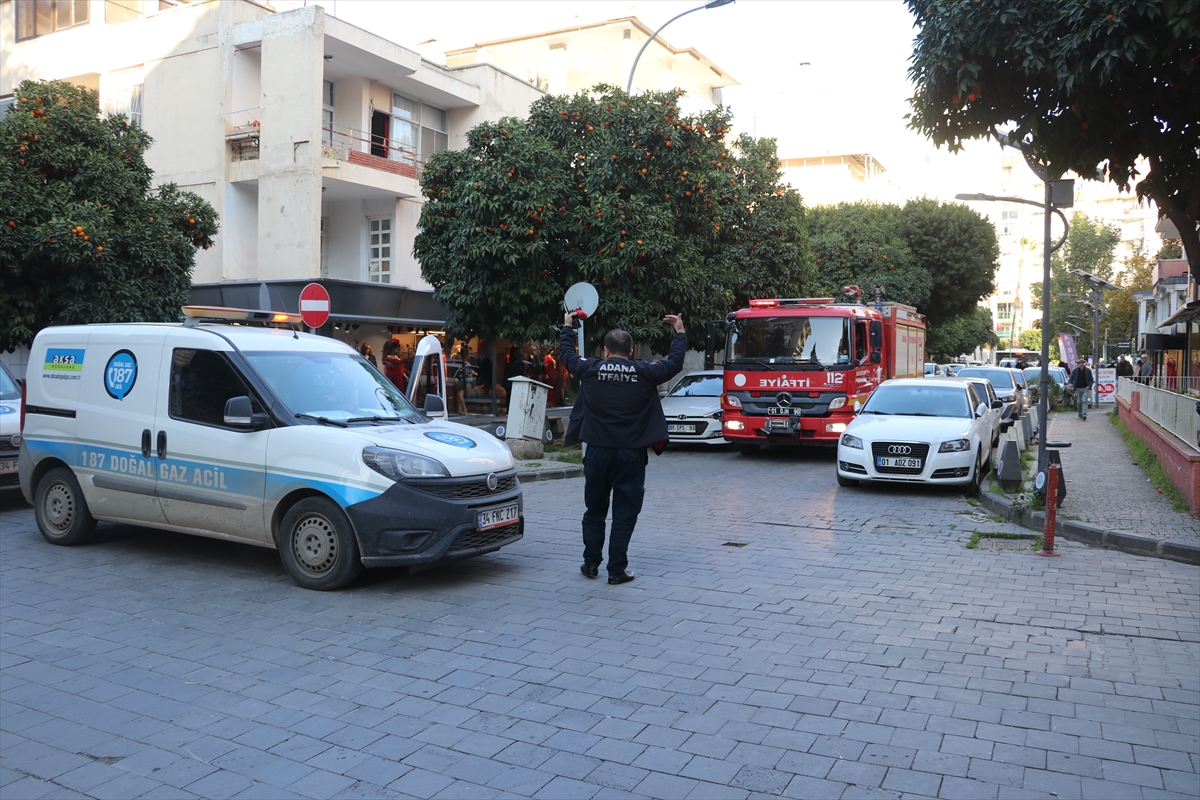 Adana'da metruk binadaki doğal gaz sızıntısı önlendi