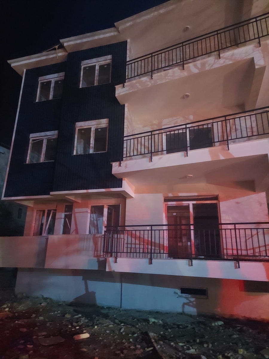 ANTALYA (AA) – Antalya'nın Korkuteli ilçesinde meyve yüklü kamyonette meydana