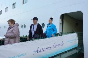 TRABZON (AA) – Rusya'nın Soçi kentinden hareket eden 502 turisti