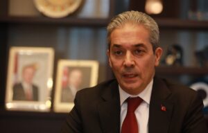 BELGRAD (AA) – Türkiye'nin Belgrad Büyükelçisi Hami Aksoy, Sırbistanlı öğrencileri